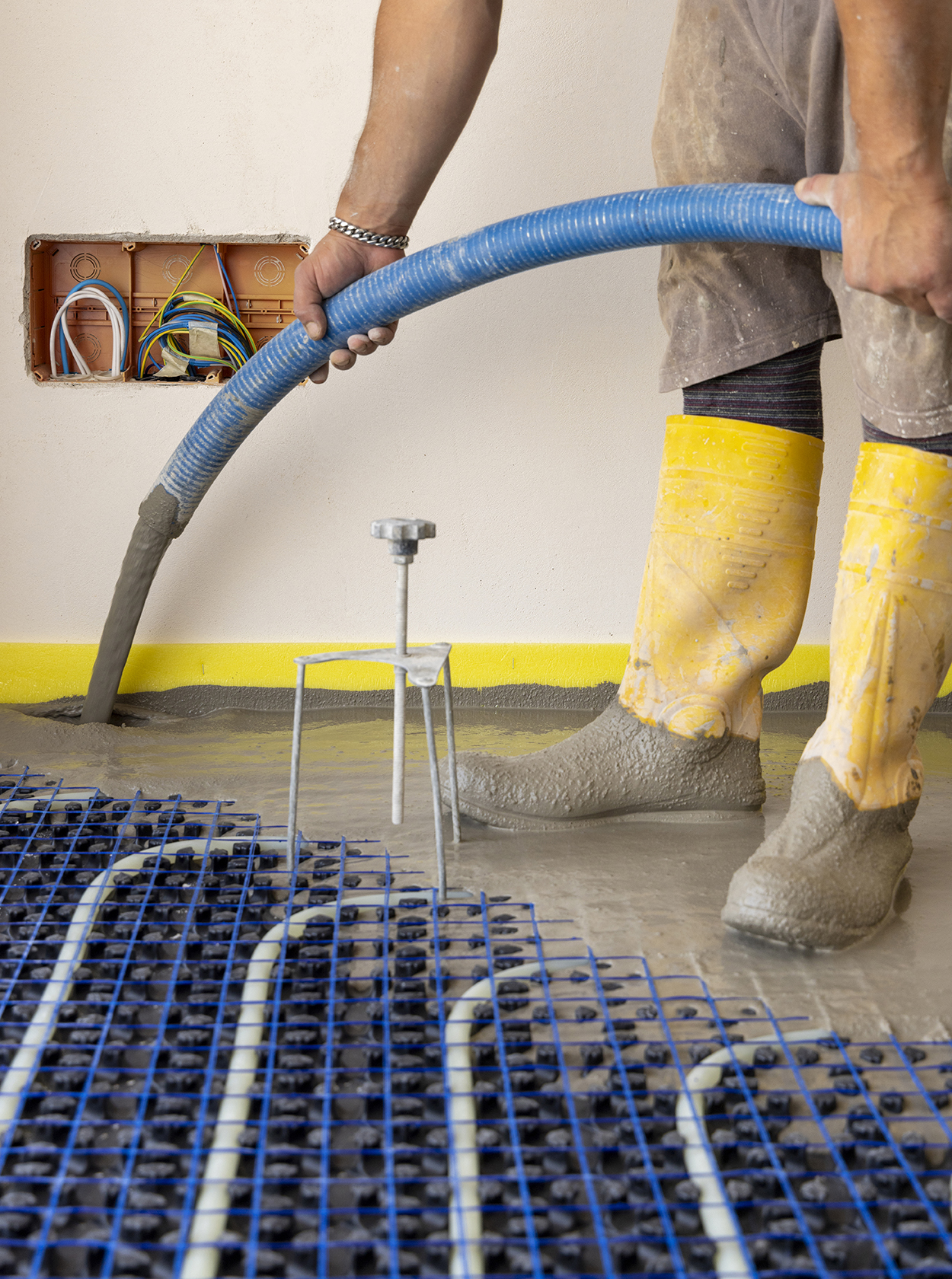 Jak zrobić wylewkę samopoziomującą – poradnik krok po kroku 2026