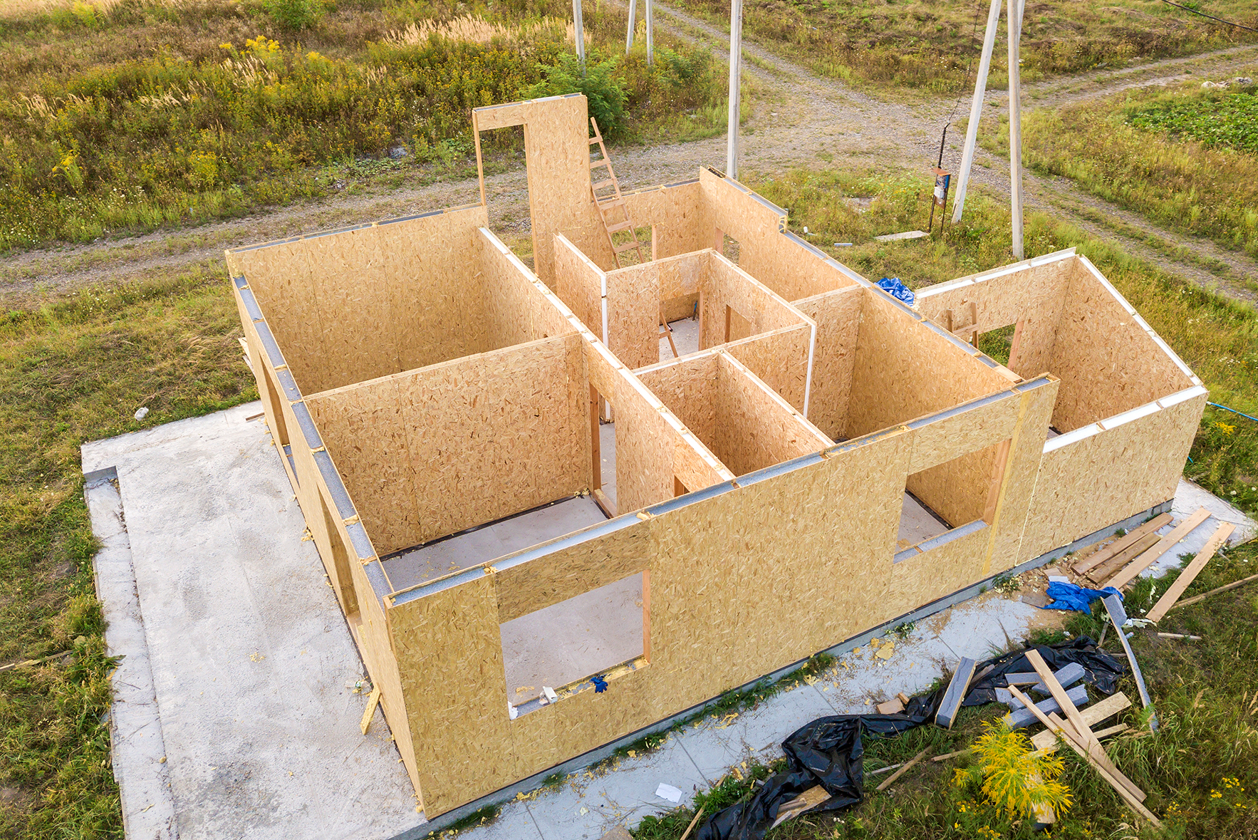 Domy modułowe składane – konstrukcje flat-pack jak składane z mebli 2026