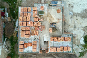 murowanie ścian fundamentowych z bloczków