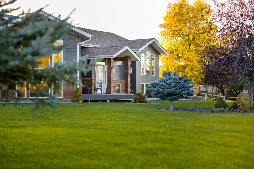 Ile kosztuje wykończenie domu pod klucz w 2026 roku? Realne ceny i błędy inwestorów