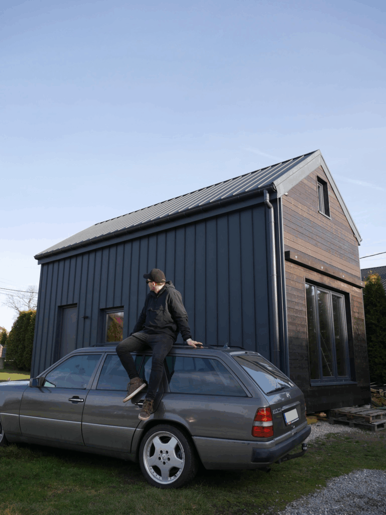 dom bez pozwolenia z poddaszem