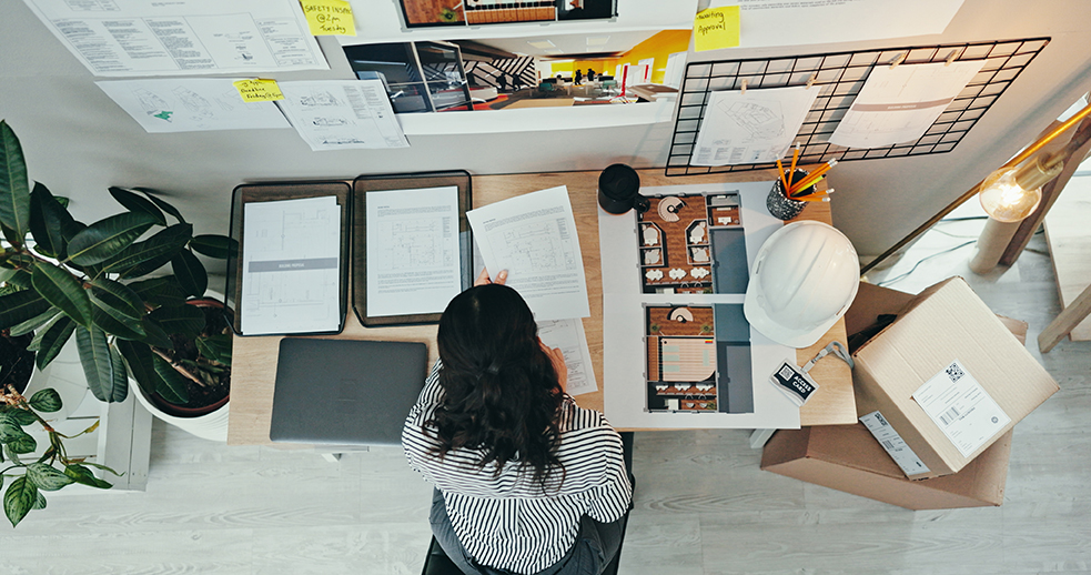 Ile kosztuje adaptacja projektu domu w 2026 roku? Realne ceny i błędy inwestorów