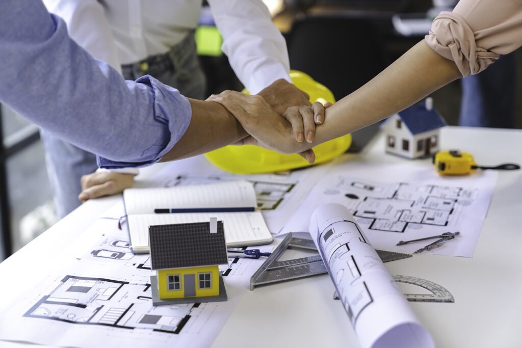 projekt gotowy vs indywidualny