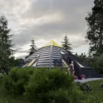 Domek piramida – oryginalny domek rekreacyjny o charakterystycznej bryle