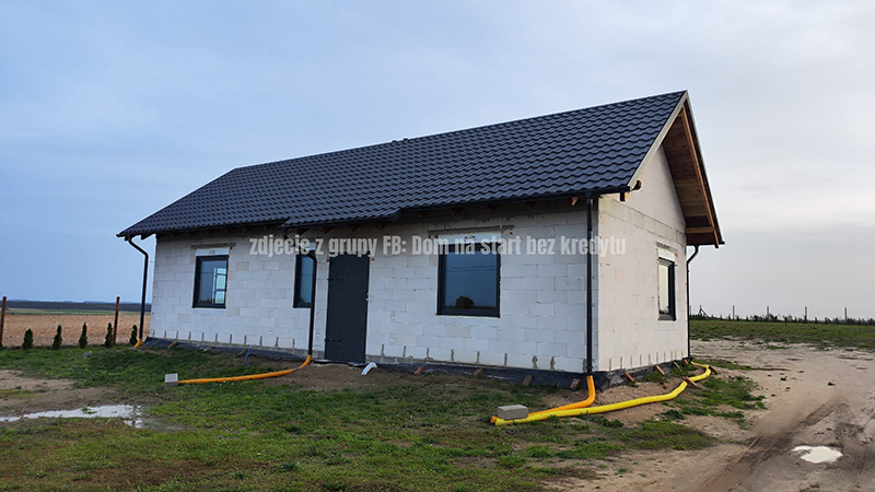 Dom Pani Katarzyny i Pana Michała – projekt 63 m2 wydłużony o 2,5 metra
