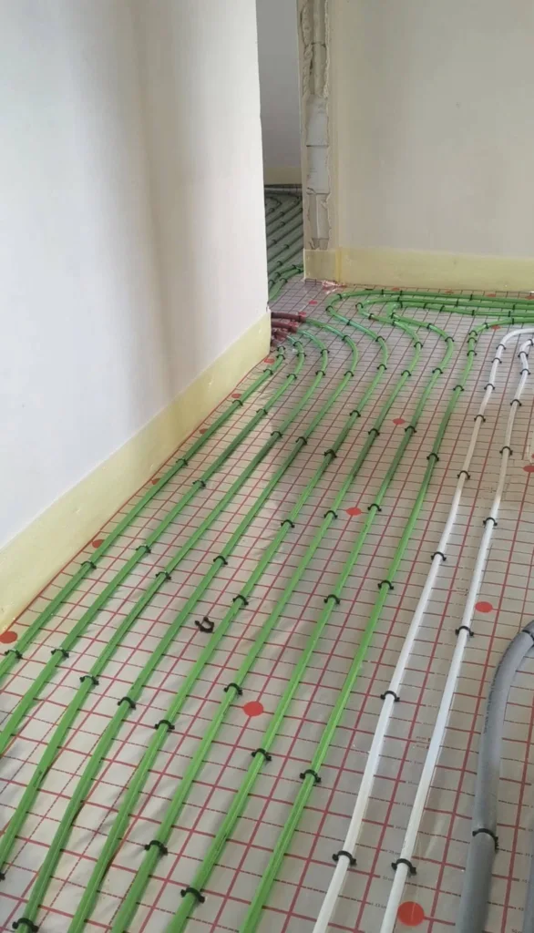 Ogrzewanie podłogowe w domu 70m2 – instalacja grzewcza, rozmieszczenie rur i przygotowanie podłogi