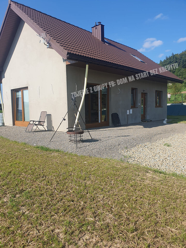 Tani dom w budowie do 80m2 – prosta bryła budynku ograniczająca koszty realizacji